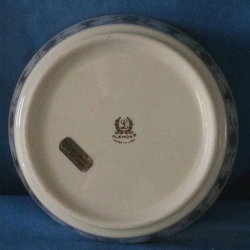 Lenox Bone China Soup Bowl 24K Gold Hand Decorated Renaissance Urn Made in USA